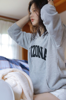 泳装美女初中生